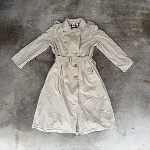 Burberry Burberrys' Trench Coat Made in England sz Small Vintage